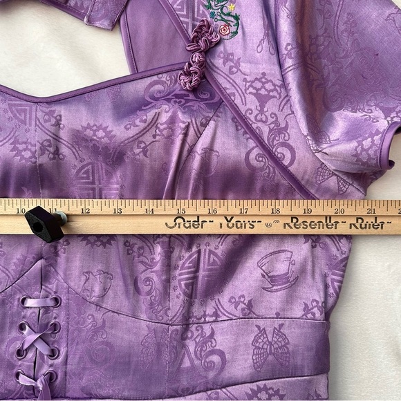 Disney Alice Through The Looking Glass Alice Purple Dress Plus 18 Hot Topic - Picture 7 of 10